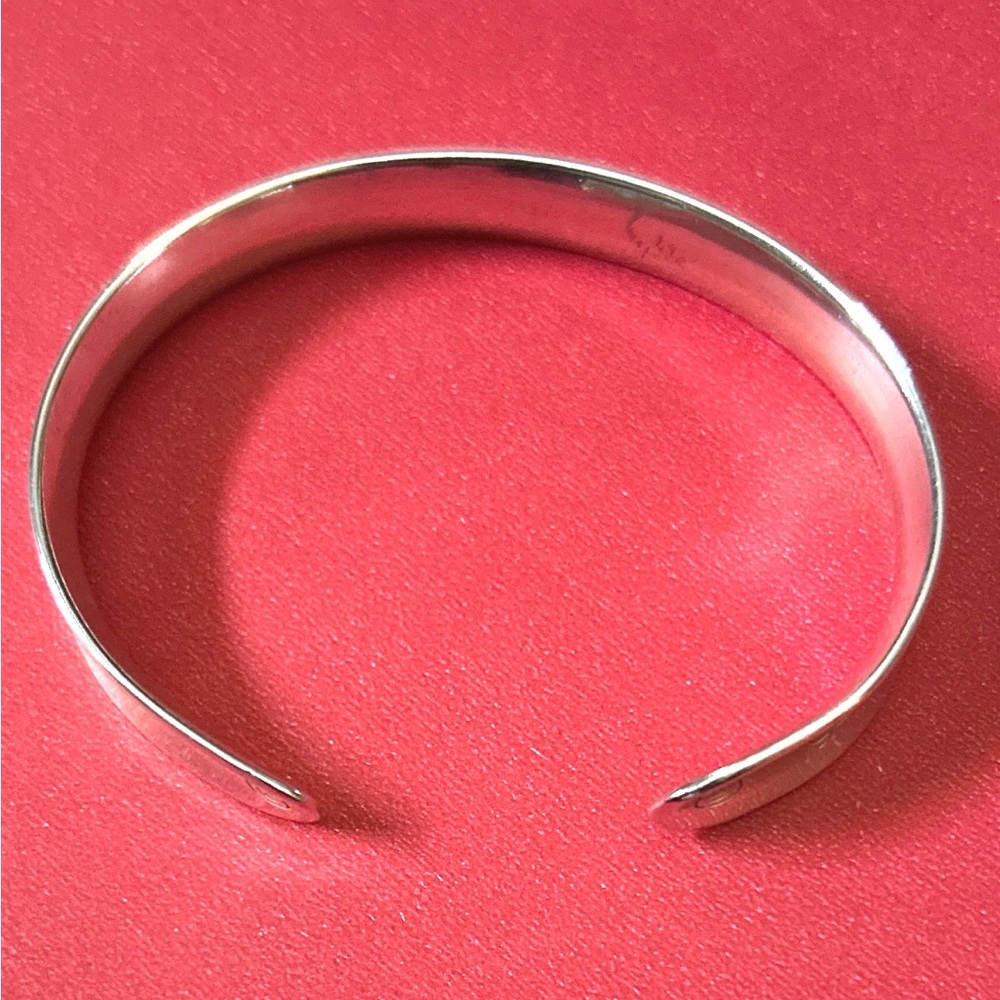 Rare Eden Hand Arts Apple Logo Cape Cod Cuff Bracelet HTF - Picture 6 of 9